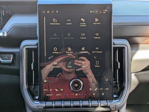 New 2026 GMC Yukon Denali w/ Denali Reserve Package image 14