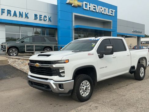 Used 2024 Chevrolet Silverado 2500 LT w/ Convenience Package AWD/4WD image 1
