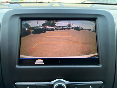 Used 2021 Chevrolet Equinox LT FWD image 13