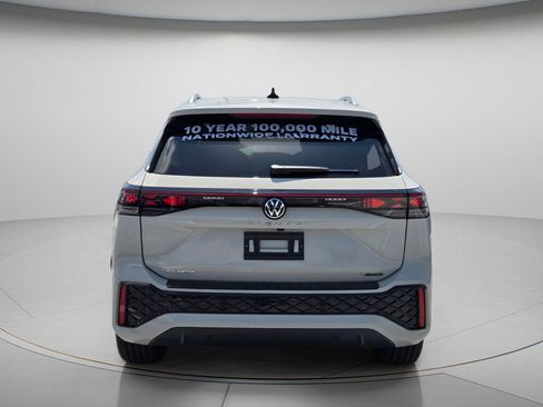 New 2026 Volkswagen Tiguan SEL R-Line AWD/4WD image 4