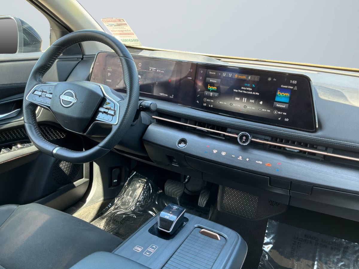 Used 2024 Nissan Ariya FWD image 14