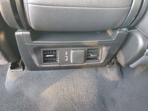 Used 2025 GMC Sierra 1500 SLT RWD image 16