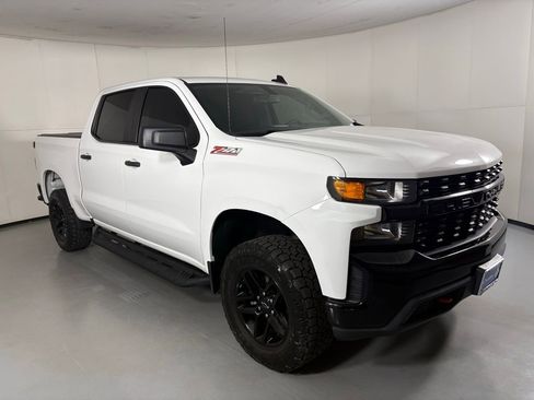 Used 2021 Chevrolet Silverado 1500 Custom Trail Boss image 2