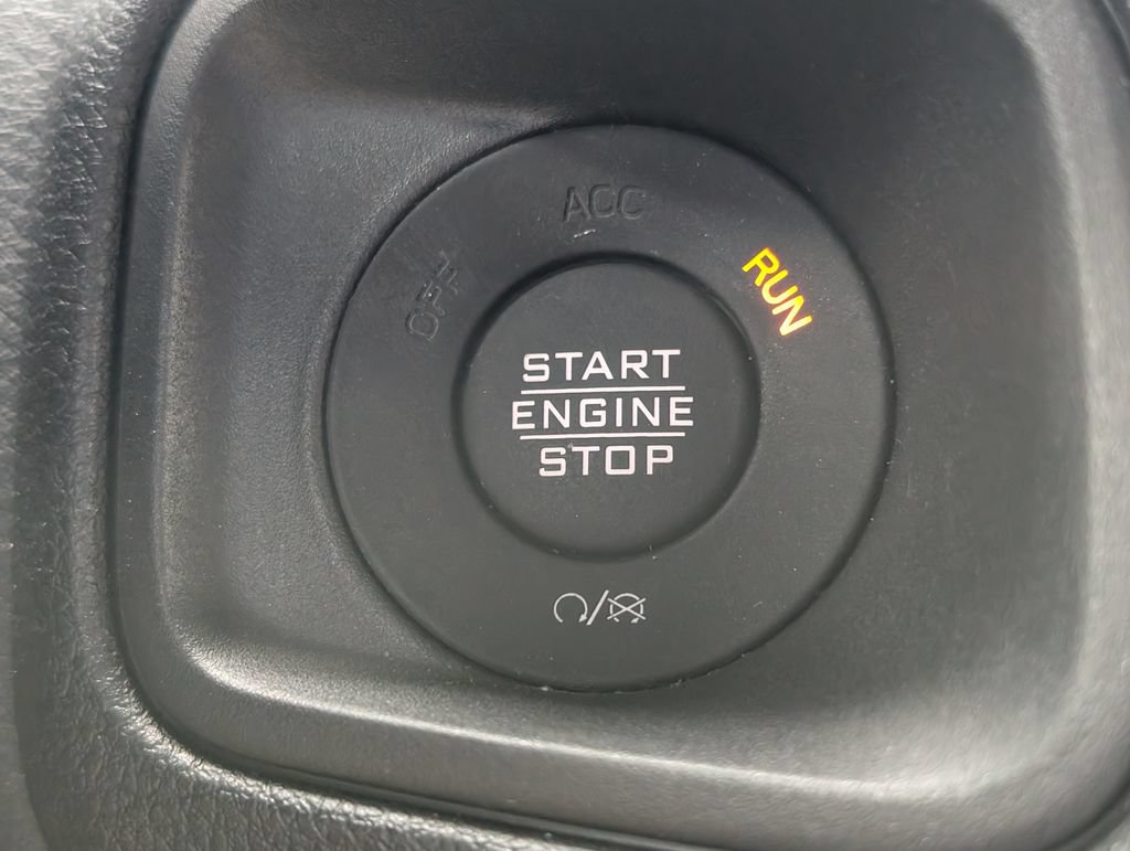 Used 2024 Jeep Wrangler Unlimited Sport AWD/4WD image 31