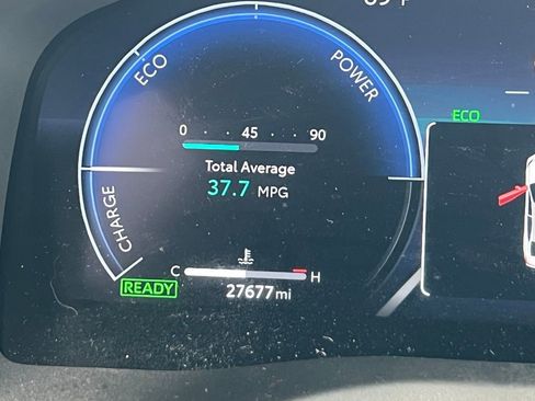 Used 2025 Toyota Camry XLE w/ Premium Plus Package image 49