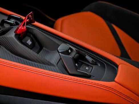 Used 2024 Lamborghini Revuelto AWD/4WD image 38