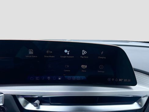 New 2025 Cadillac Lyriq Luxury image 14