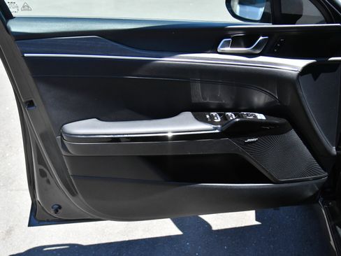 Used 2025 Kia K5 EX FWD image 14