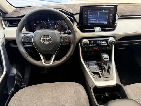 Used 2022 Toyota RAV4 XLE w/ Convenience Package AWD/4WD image 27
