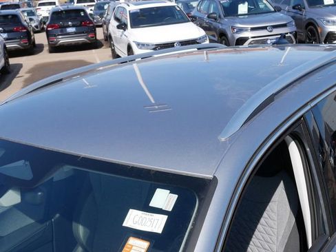 Used 2025 Volkswagen Tiguan S AWD/4WD image 11