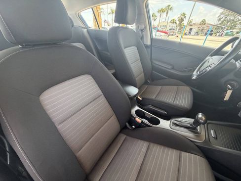 Used 2015 Kia Forte EX FWD image 21