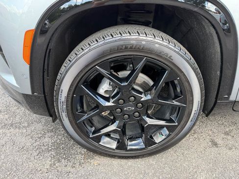 Used 2024 Chevrolet Traverse RS w/ LPO, Floor Liner Package AWD/4WD image 10