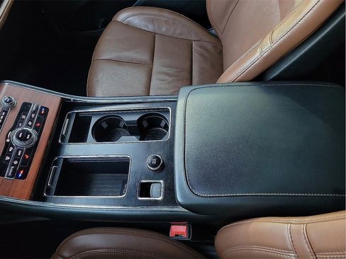 Used 2022 Lincoln Aviator Reserve image 20