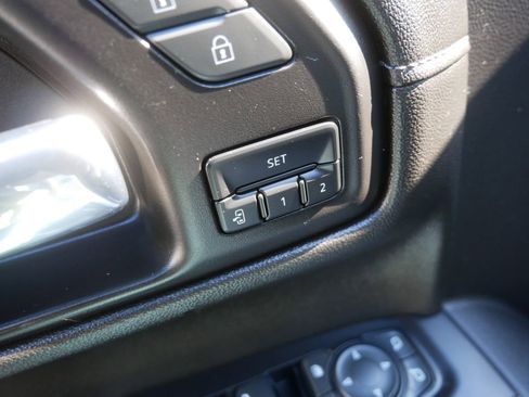 Used 2021 Chevrolet Silverado 1500 High Country image 15