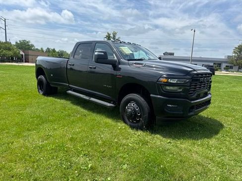 Used 2025 RAM 3500 Big Horn AWD/4WD image 2