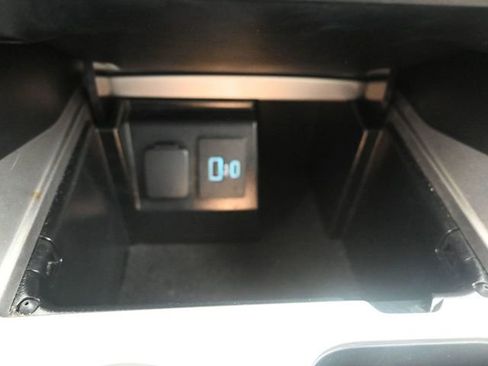 Used 2021 Ford Explorer Limited w/ Equipment Group 301A image 19