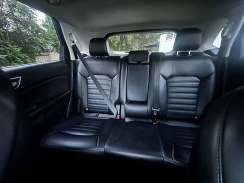 Used 2021 Ford Edge SEL FWD image 41