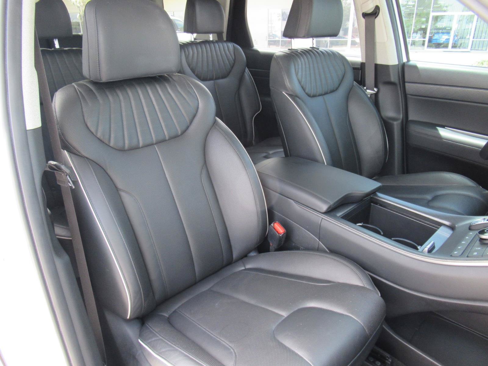Used 2023 Hyundai Palisade Limited FWD image 9