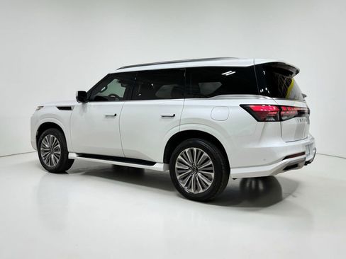 Used 2025 INFINITI QX80 Sensory image 16