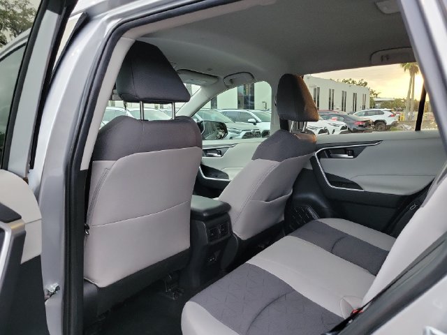 Used 2024 Toyota RAV4 XLE AWD/4WD image 7