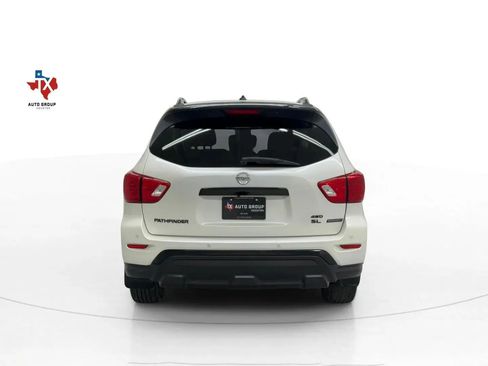 Used 2018 Nissan Pathfinder SL w/ Midnight Edition Package image 8