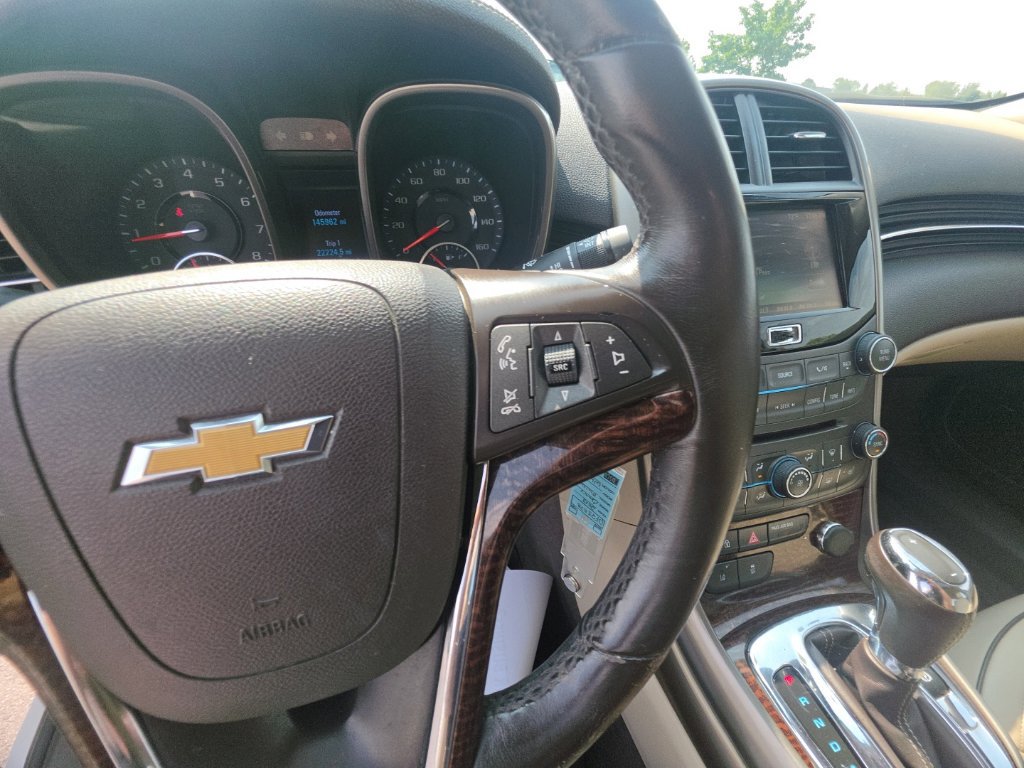 Used 2013 Chevrolet Malibu LT FWD image 18