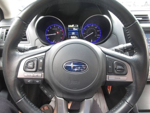 Used 2017 Subaru Outback 2.5i Premium AWD/4WD image 20