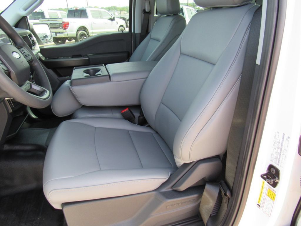 Used 2026 Ford F150 XL RWD image 5