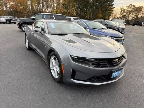 Certified 2022 Chevrolet Camaro LT image 3