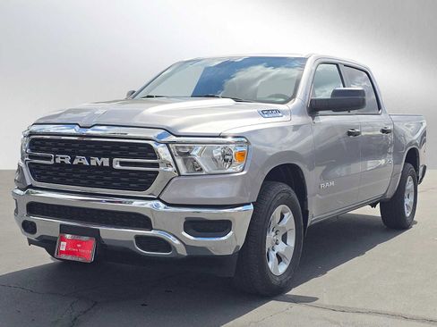 Used 2024 RAM 1500 Big Horn AWD/4WD image 7