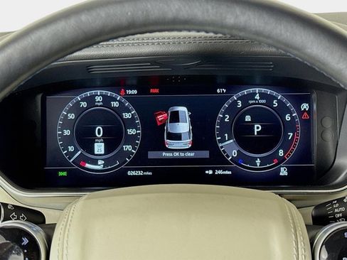 Used 2022 Land Rover Range Rover Westminster Edition image 13