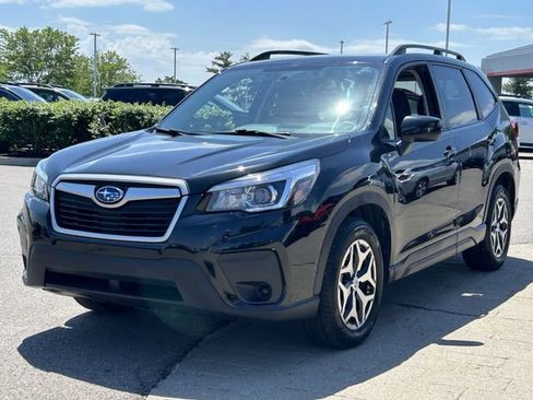 Used 2020 Subaru Forester Premium w/ Popular Package #1 AWD/4WD image 3