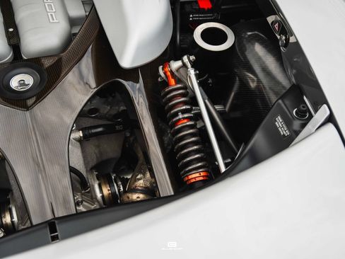 Used 2004 Porsche Carrera GT RWD image 31