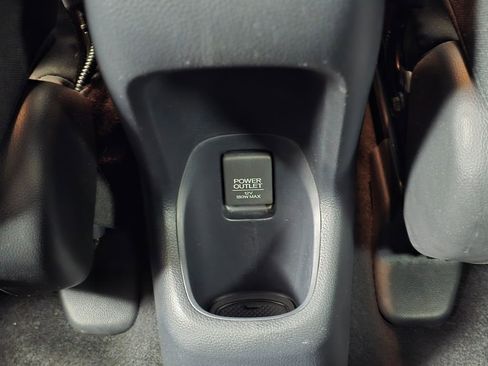 Used 2017 Honda HR-V EX image 16