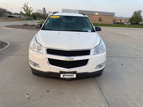 Used 2011 Chevrolet Traverse LS image 8