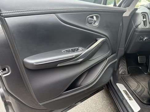 Used 2021 Aston Martin DBX AWD/4WD image 13