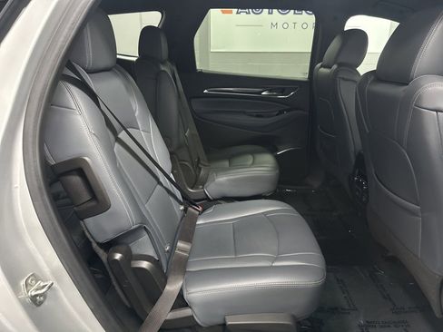 Used 2022 Buick Enclave Premium image 41