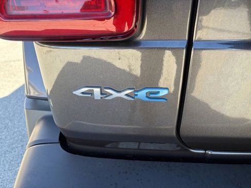 Used 2021 Jeep Wrangler Unlimited Sahara w/ Cold Weather Group image 9