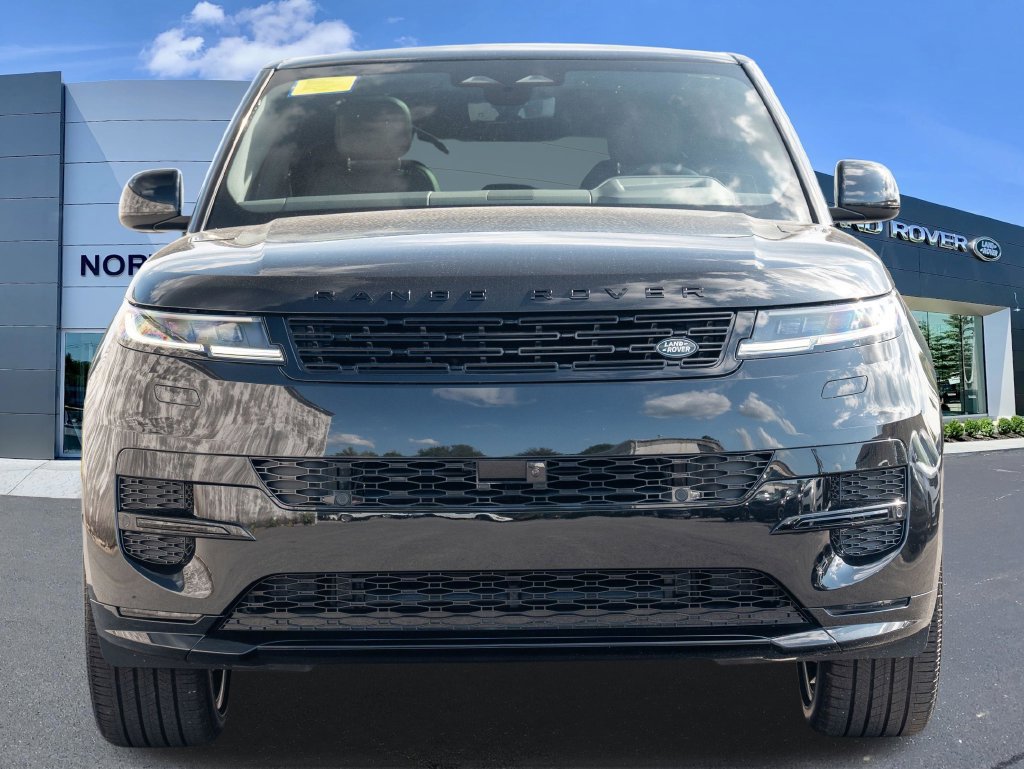 New 2027 Land Rover Range Rover Sport Dynamic SE AWD/4WD image 2