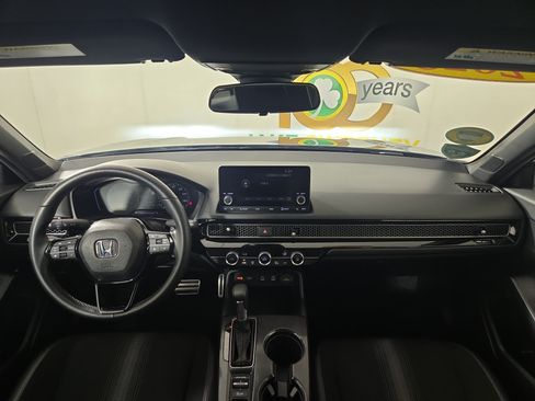 Used 2025 Honda Civic Sport image 14