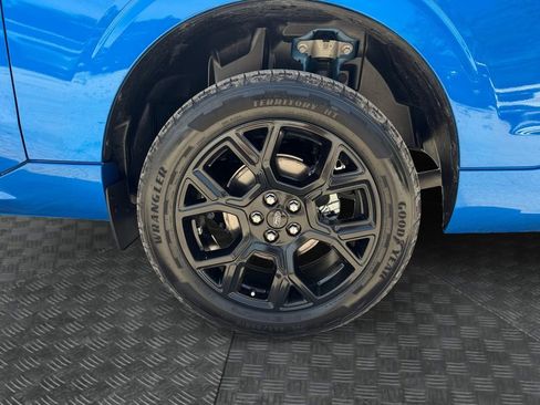 Certified 2025 Ford Maverick Lobo AWD/4WD image 19