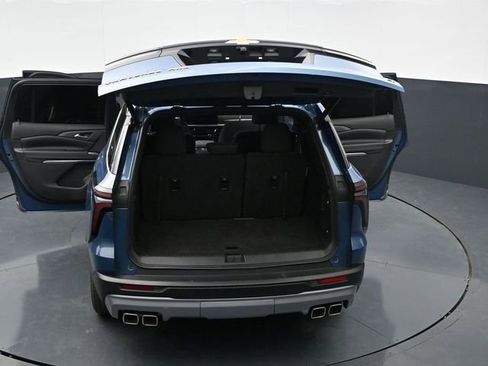 Used 2024 Chevrolet Traverse LT AWD/4WD image 42