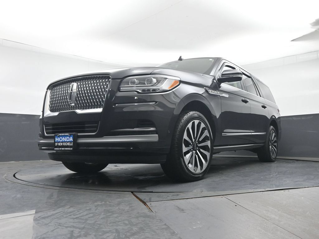 Used 2022 Lincoln Navigator L Reserve AWD/4WD image 29