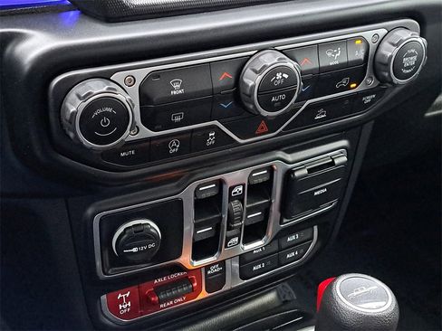 Used 2023 Jeep Gladiator Mojave w/ Trailer Tow Package image 15