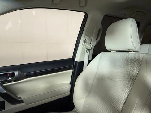 Used 2023 Lexus GX 460 Premium AWD/4WD image 17