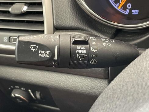 Used 2018 Jeep Grand Cherokee Altitude AWD/4WD image 34