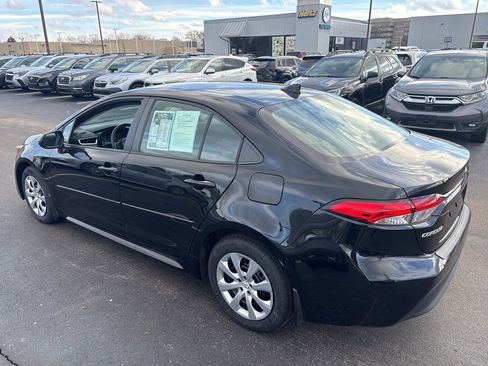 Used 2023 Toyota Corolla LE image 5