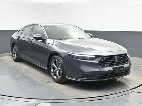 Used 2023 Honda Accord EX image 2