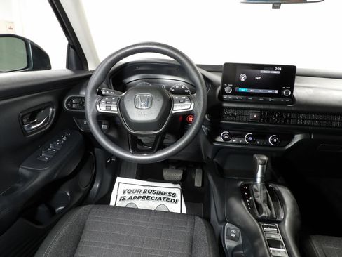 Used 2025 Honda HR-V LX image 12