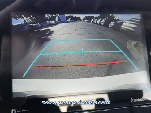 Used 2024 Toyota Camry SE image 15